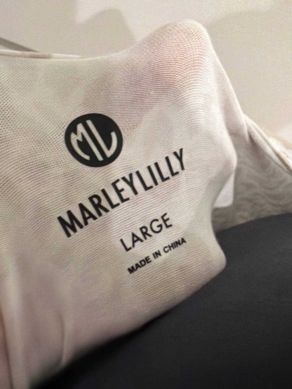 Marleylilly Long Sleeve Cream Leopard Print Top 95 cotton 5 spandex size large - Picture 3 of 4